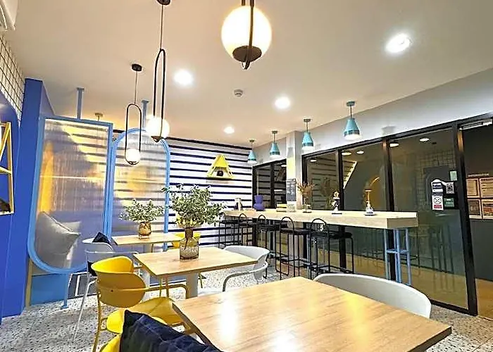 Sunny Kleen&cosy Near Bts Chokchai4 Station